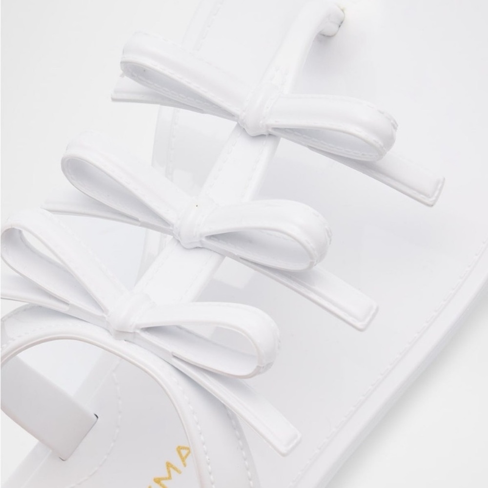 Women’s Size 8 (Euro Sz 39) Staurt Weitzman Felicity Bow Jelly Sandals In White - Picture 5 of 14